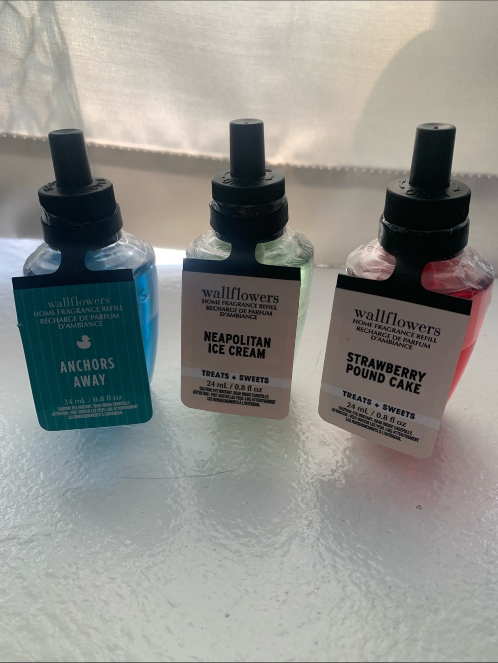 🆕-Bath & Body Works Wallflowers Refill Trio -